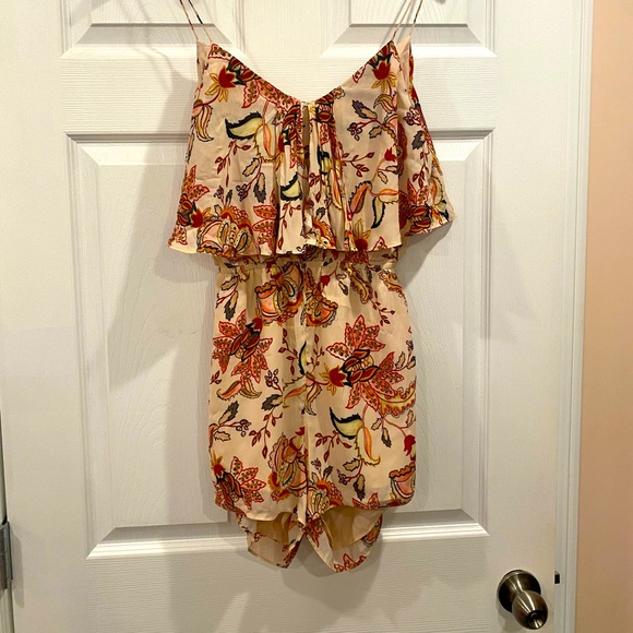 Medium floral romper from Forever 21 - Picture 1 of 6